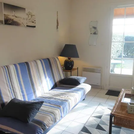 Maison 3 Pieces Pres De La Avec Piscine, Terrasse, Et Parking A Bretignolles-sur-mer. - Fr-1-224a-17
