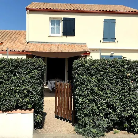 Maison 3 Pieces Pres De La Avec Piscine, Terrasse, Et Parking A Bretignolles-sur-mer. - Fr-1-224a-17 *