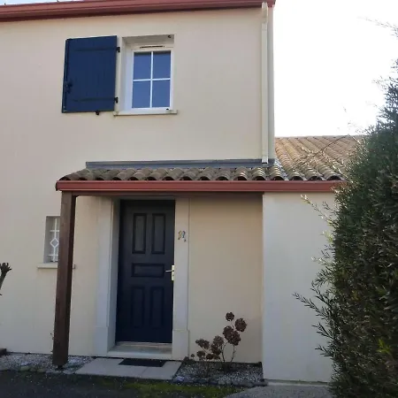 Maison 3 Pieces Pres De La Avec Piscine, Terrasse, Et Parking A Bretignolles-sur-mer. - Fr-1-224a-17 Tatil Evi Brétignolles-sur-Mer